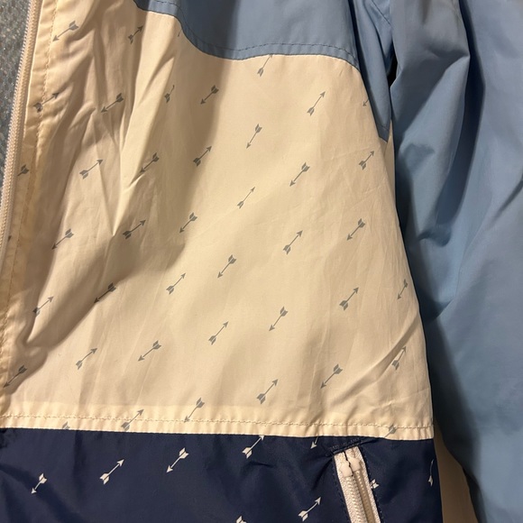 Bench Rain Coat - Picture 3 of 4